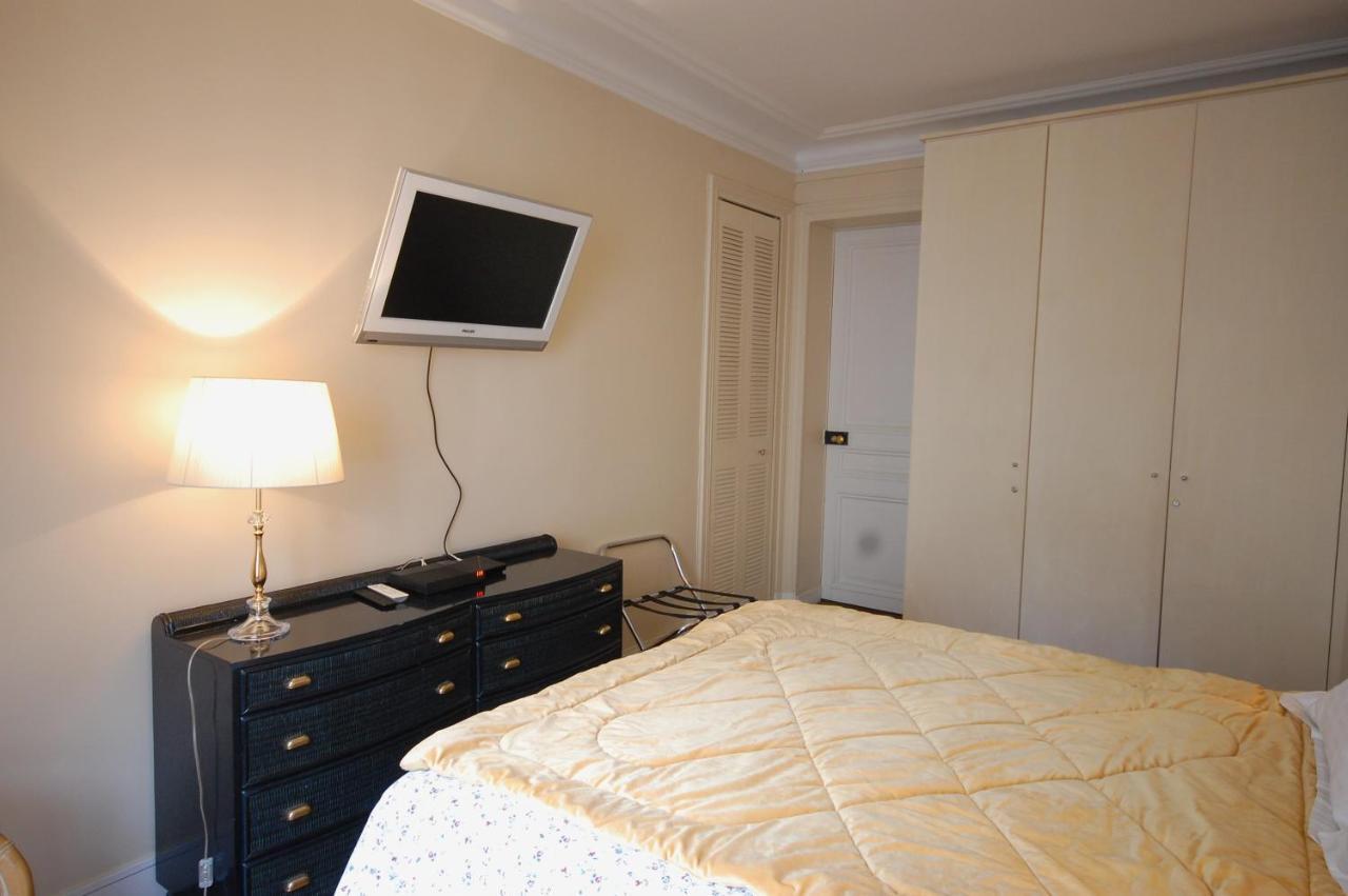 Two-Bedroom Apartment Champs-Elysees Paryż Zewnętrze zdjęcie